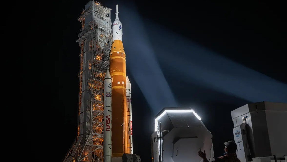 ARISS y AMSAT, preparadas para seguir la misión Artemis 2